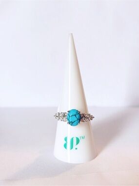 New Bomb Party “Welcome To Center Stage” Ring Size 8 RG77587